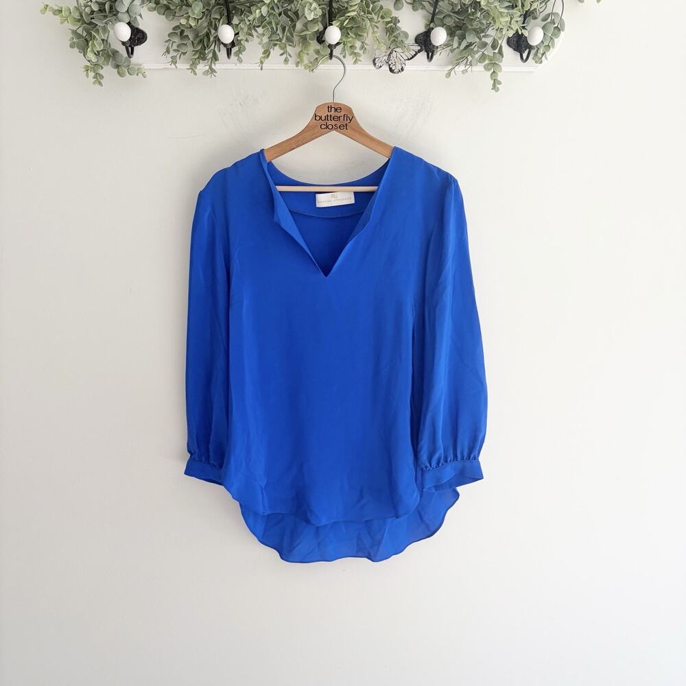 Amanda Uprichard 100% silk Royal Blue Long Sleeve blouse V Neck M hh6083